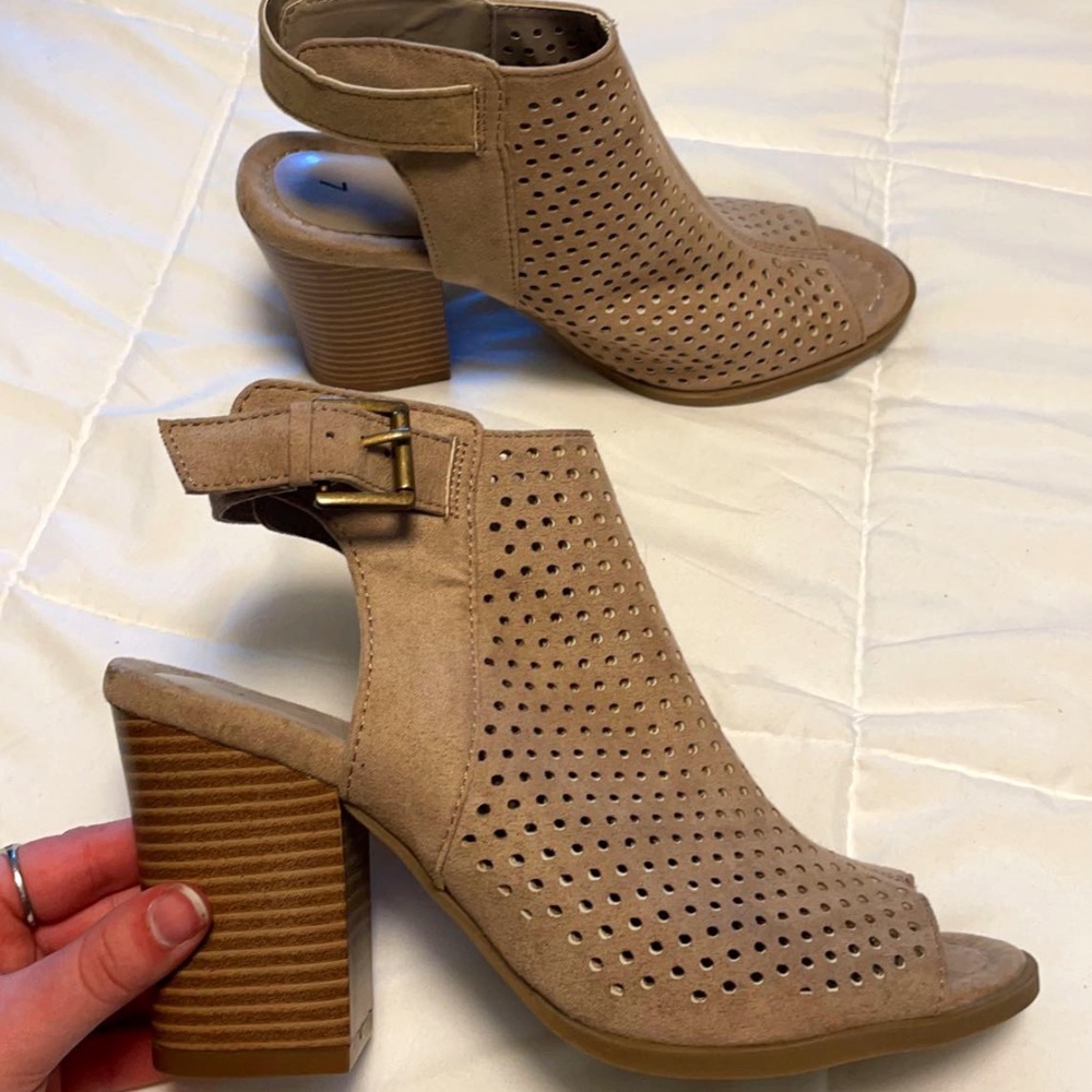 Tan Heels
